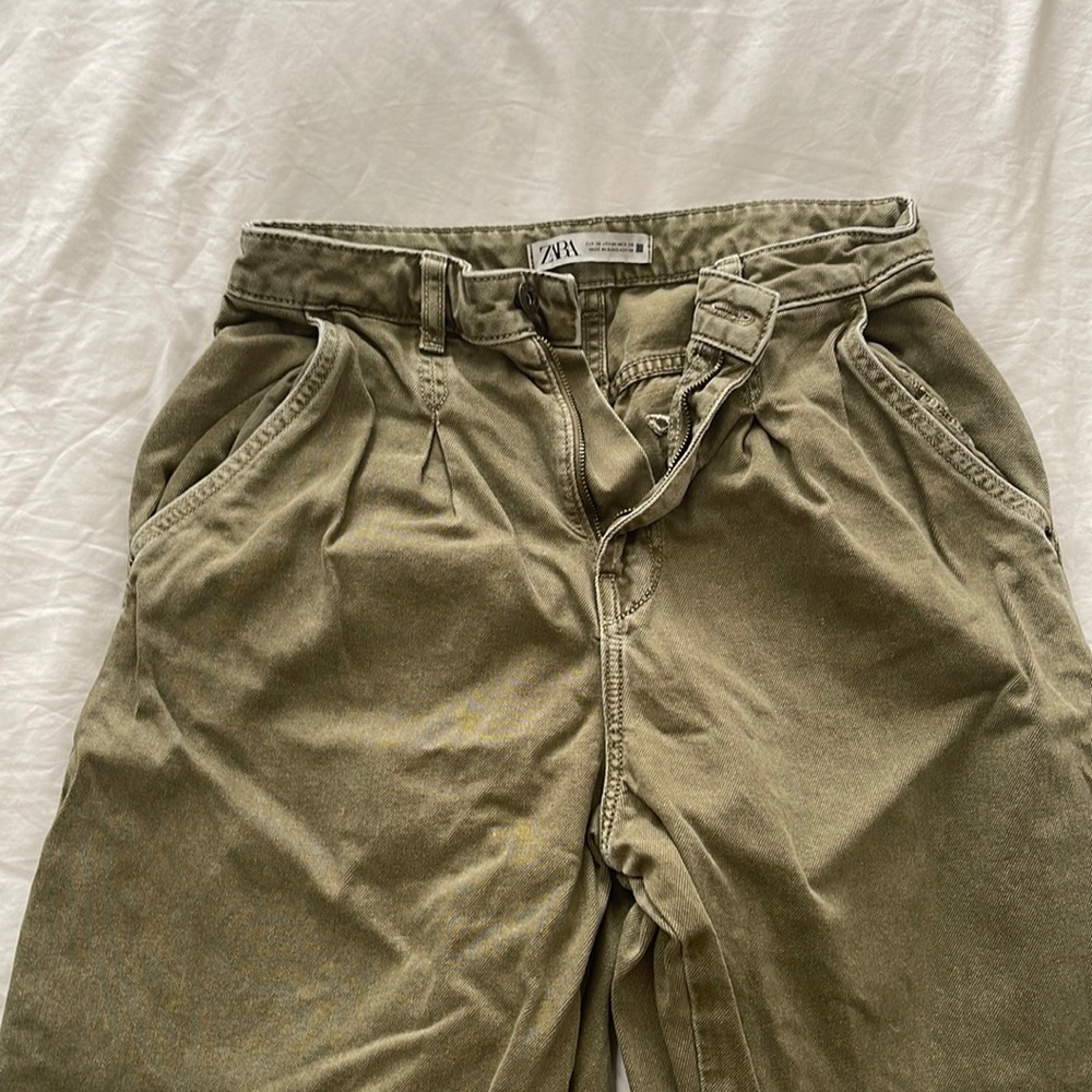 Zara Slouchy pants forest green size 4